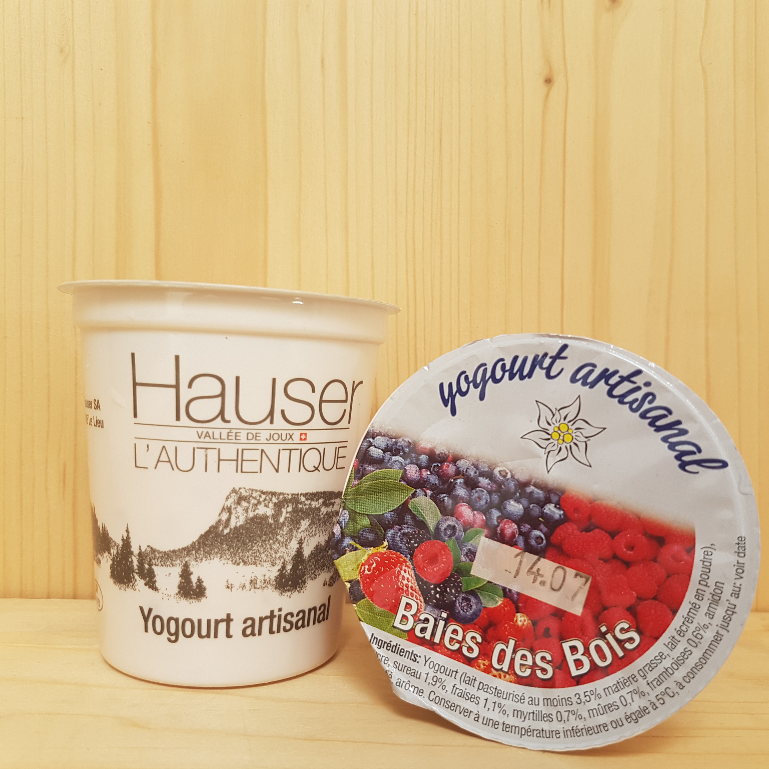 TVP_213_01_-_Hauser_-_Yogourt_baies_des_bois
