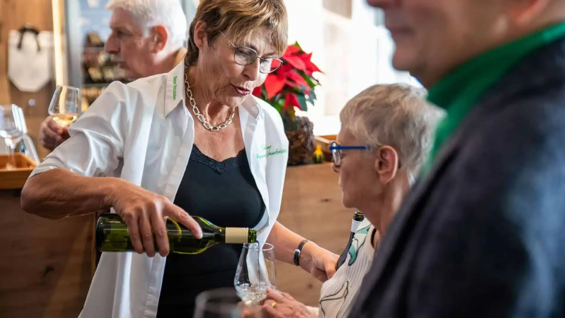 paysanne vaudoise au service du traiteur terre vaudoise